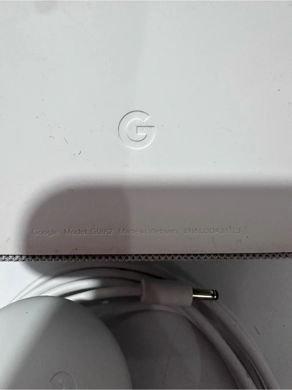 Google Nest Hub 7” White Smart Display with White Power Adapter GUIK2